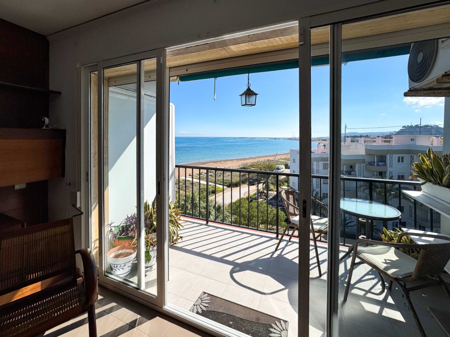 Apartamento frente al mar con vistas panorámicas en Dénia