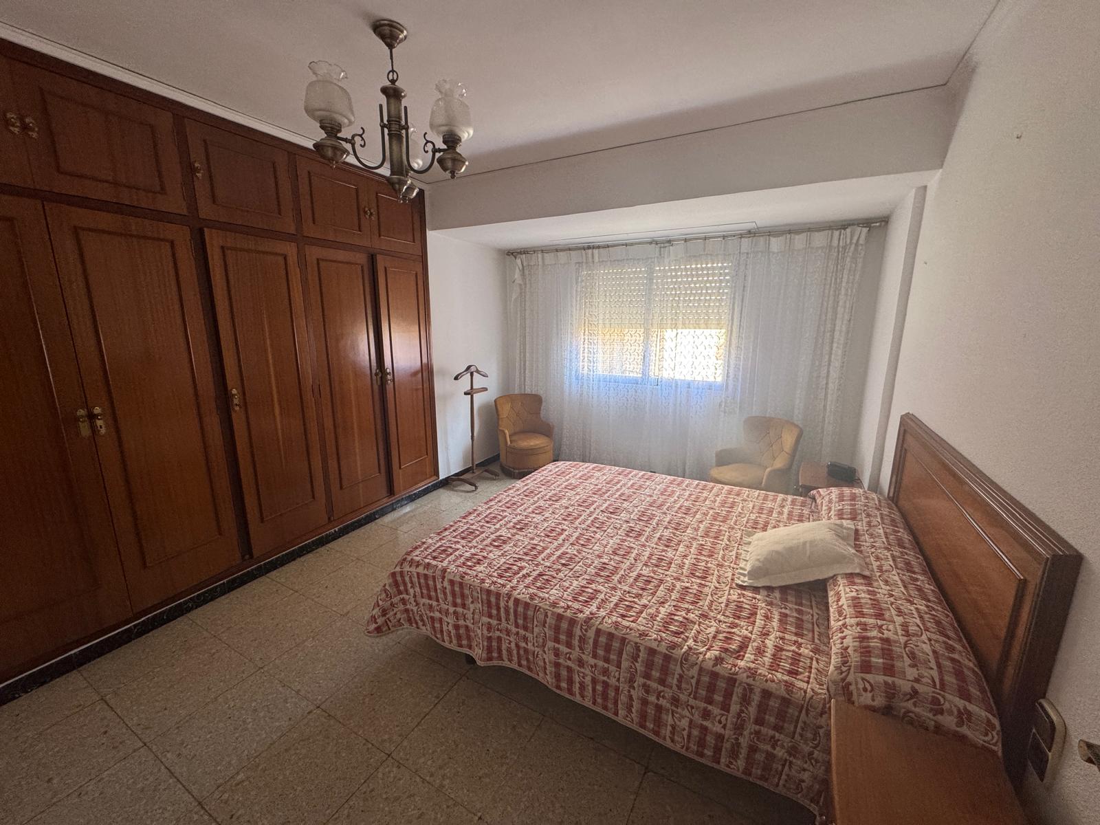 Piso en venta en Denia: 3 dormitorios y 2 baños