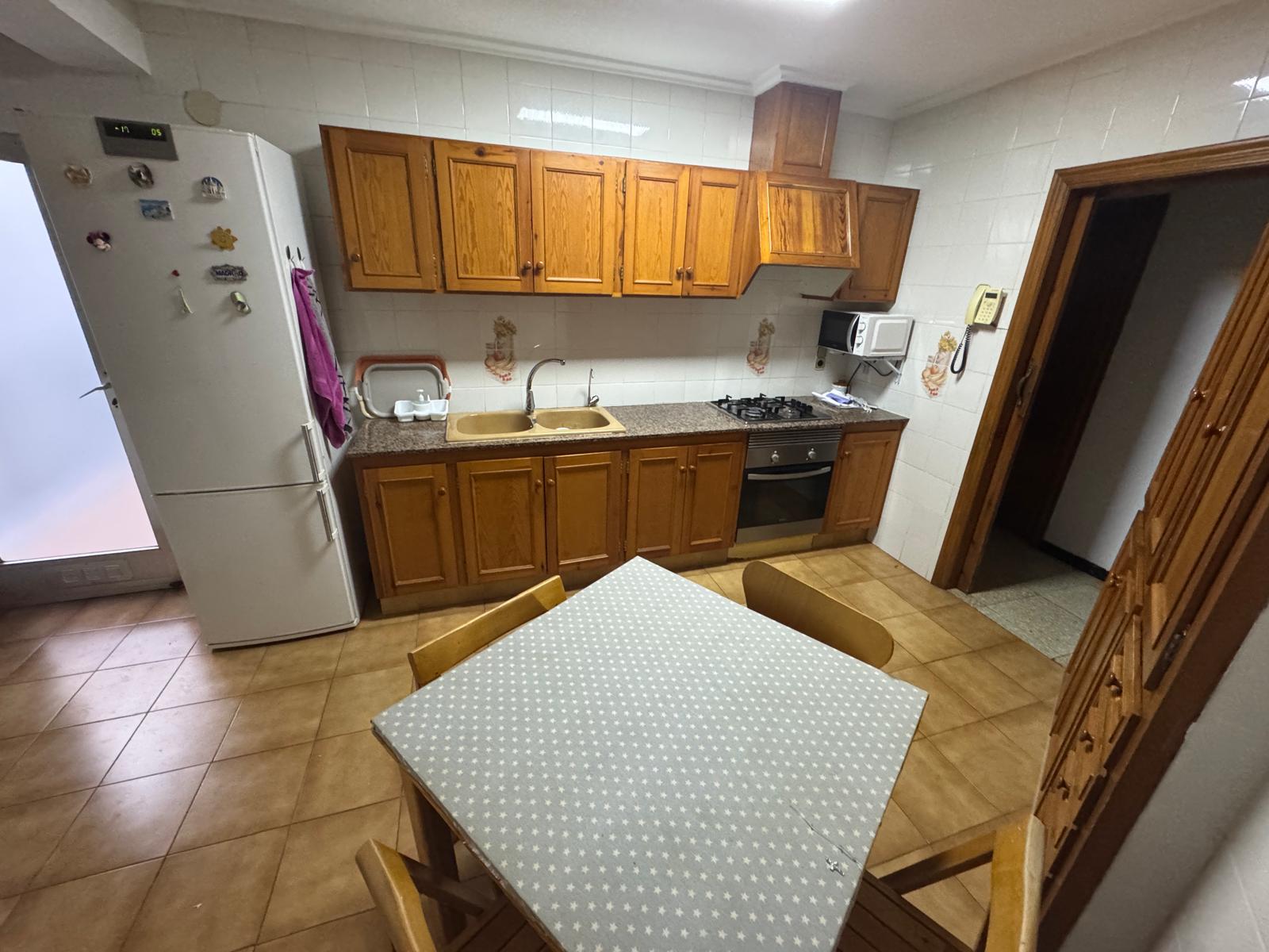 Piso en venta en Denia: 3 dormitorios y 2 baños