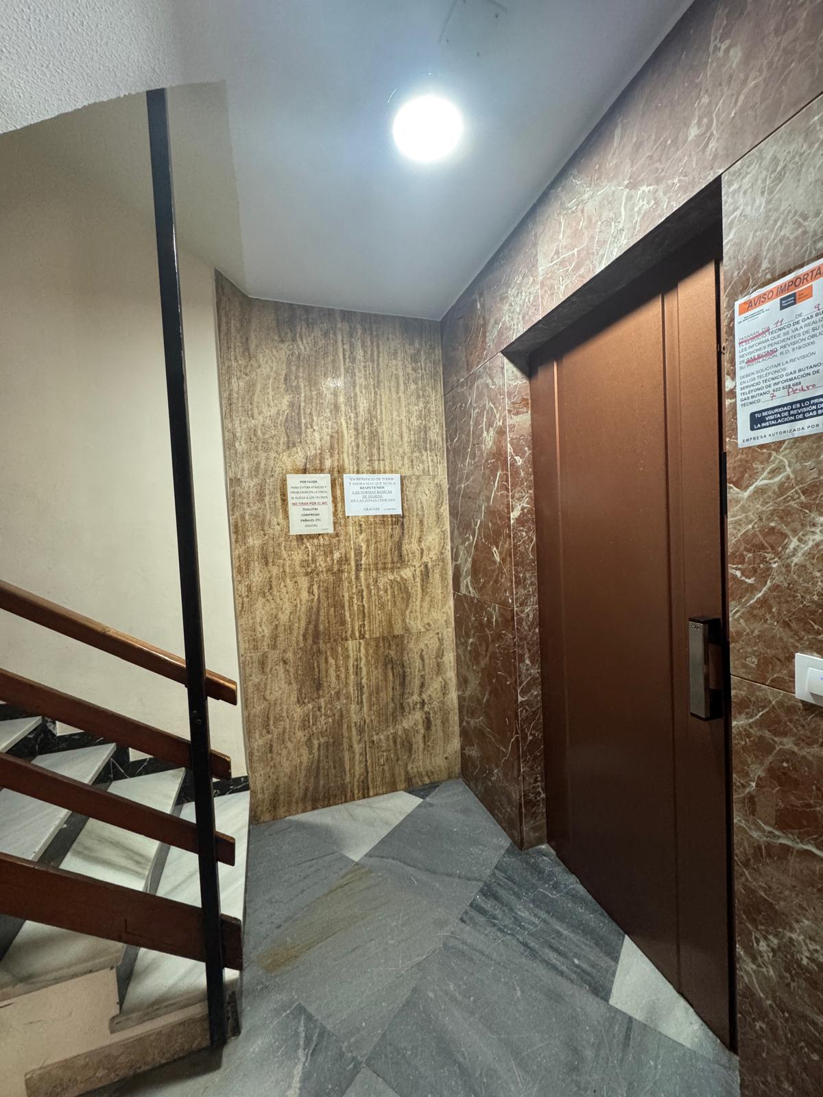 Piso en venta en Denia: 3 dormitorios y 2 baños