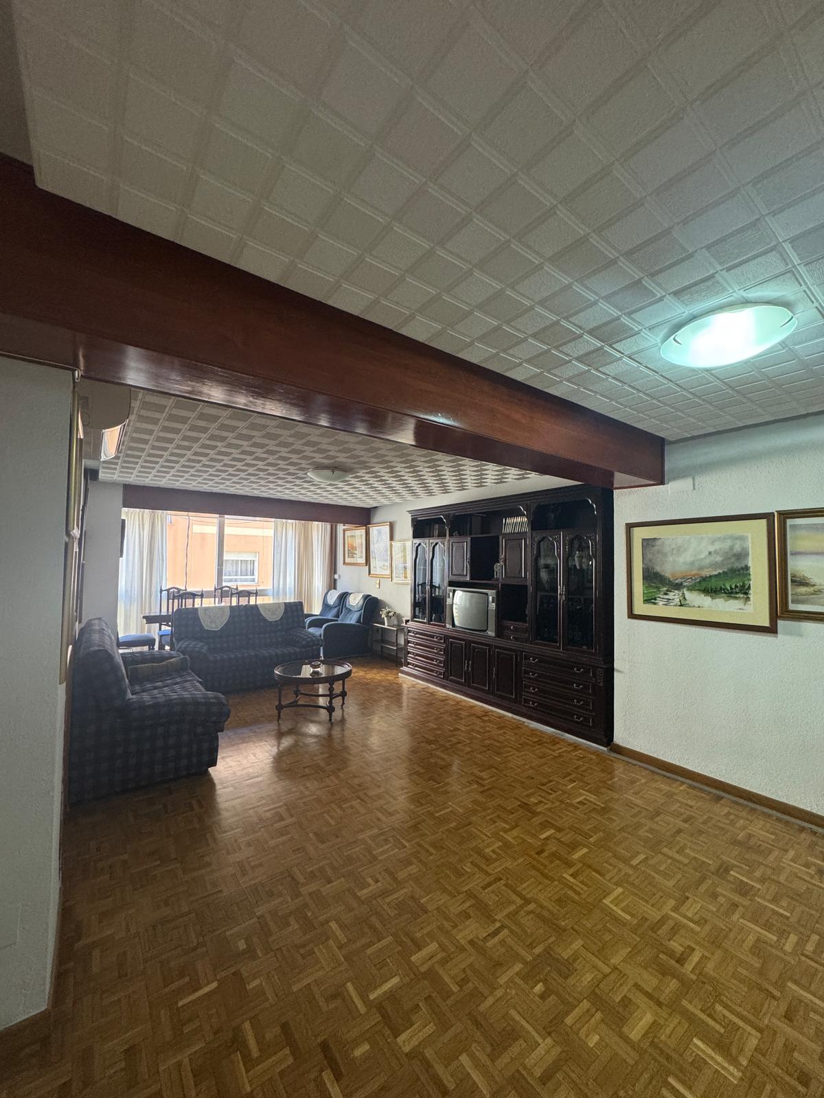Piso en venta en Denia: 3 dormitorios y 2 baños