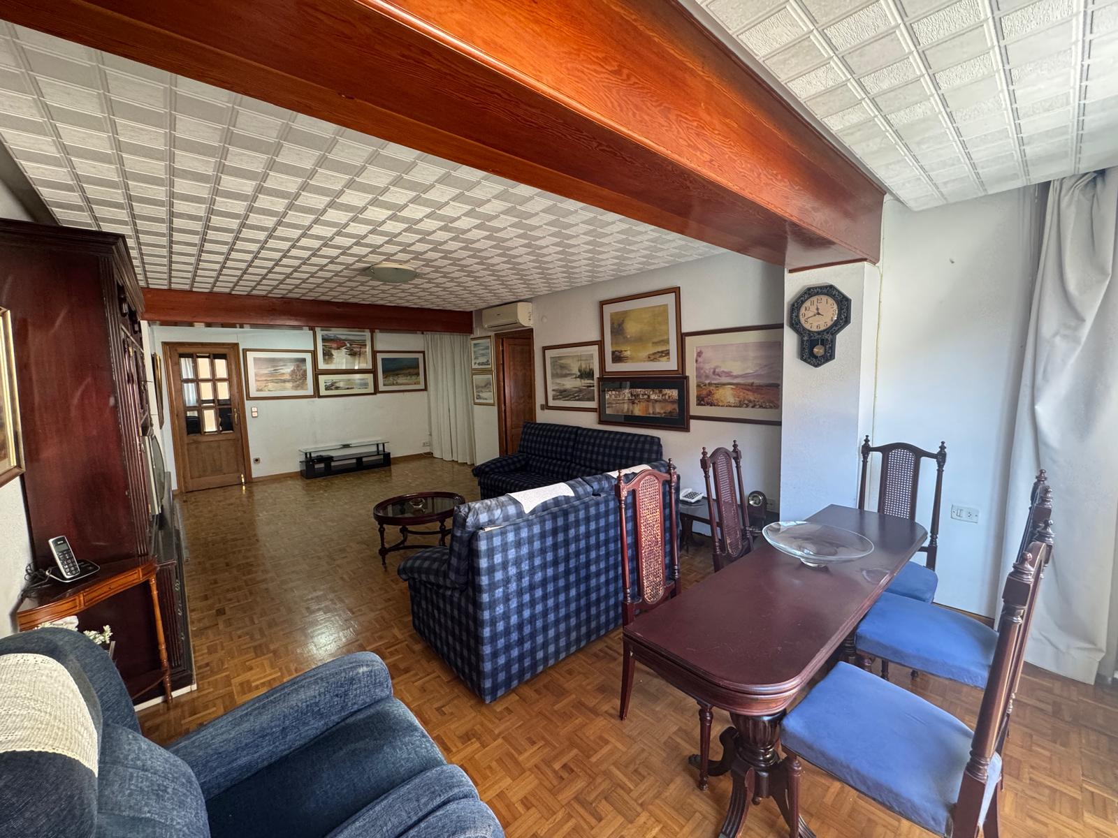 Piso en venta en Denia: 3 dormitorios y 2 baños