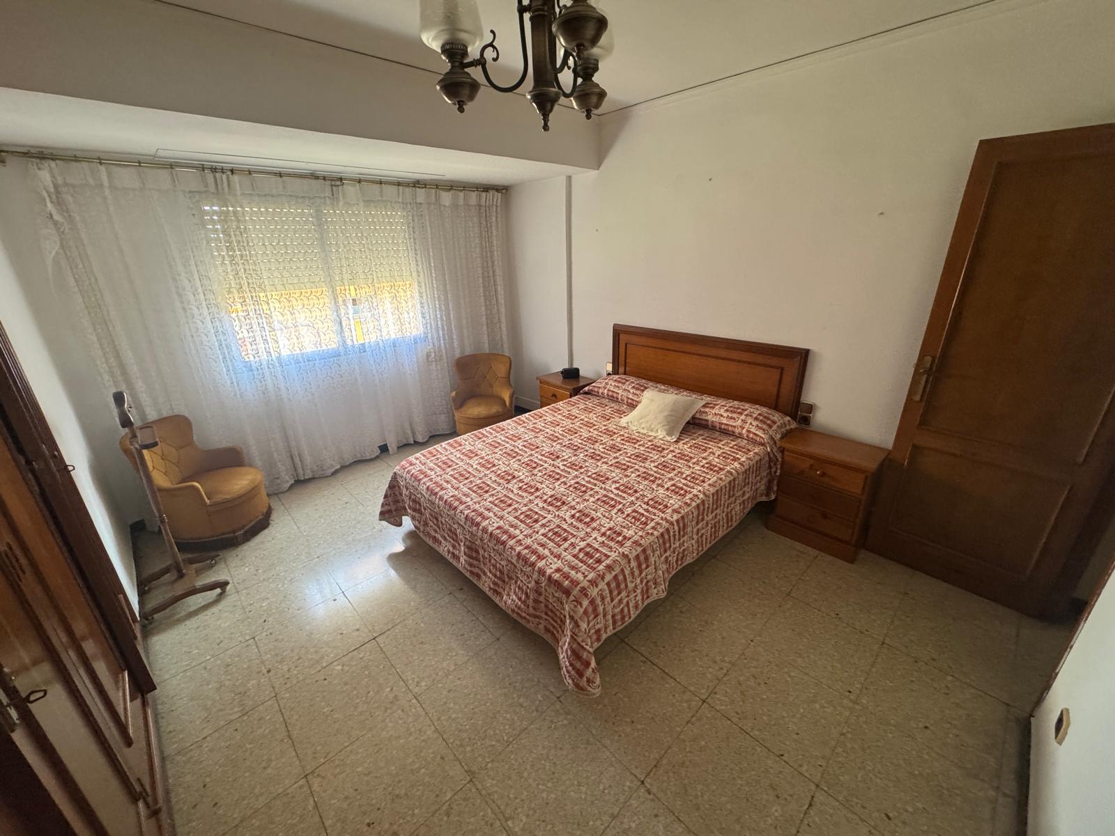 Piso en venta en Denia: 3 dormitorios y 2 baños