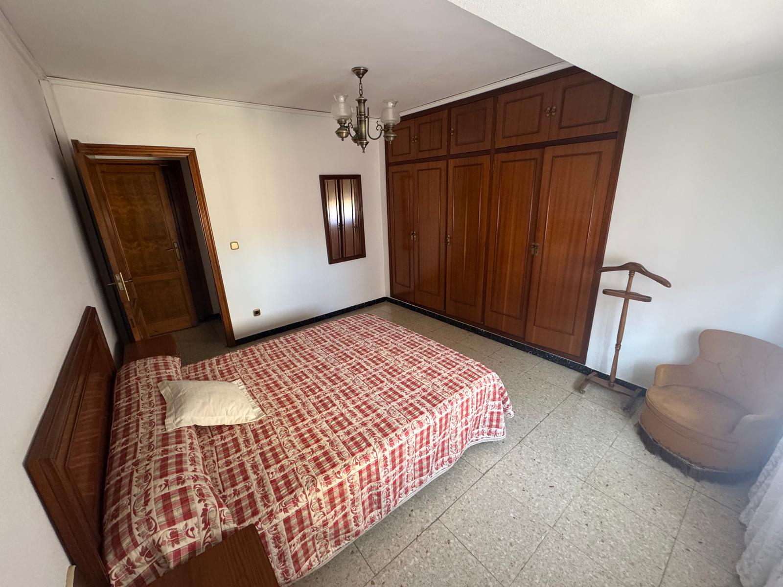 Piso en venta en Denia: 3 dormitorios y 2 baños