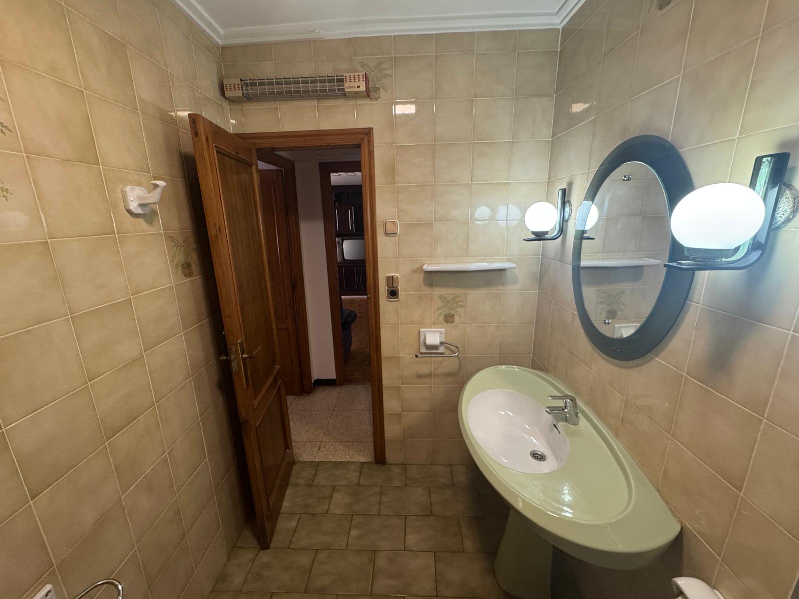 Piso en venta en Denia: 3 dormitorios y 2 baños